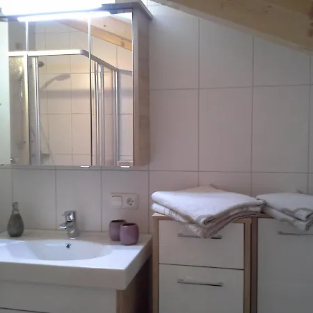 Onemooshof Apartmán *
